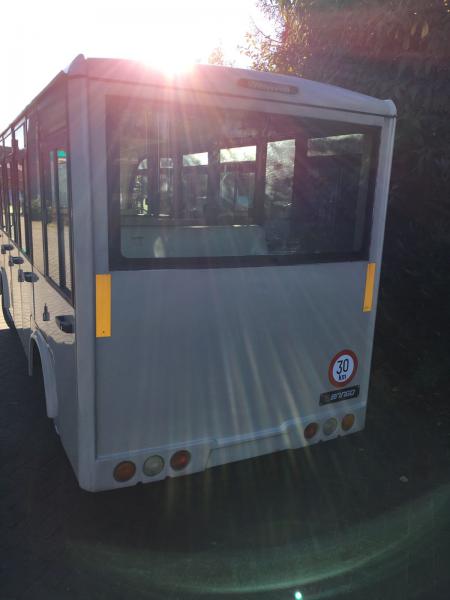 LPM-14C Elektrobus für 14 Personen mit Türen von Baujahr 2015